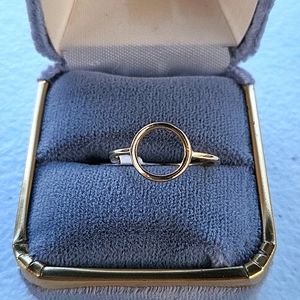 14kt Gold circle ring